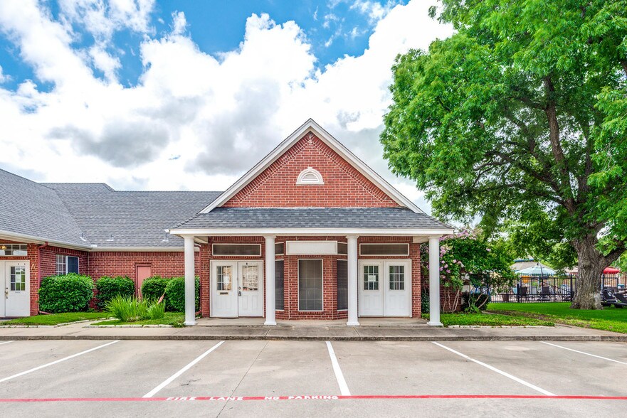 More Photos Of 6407 Colleyville Blvd, Colleyville Medical For Lease