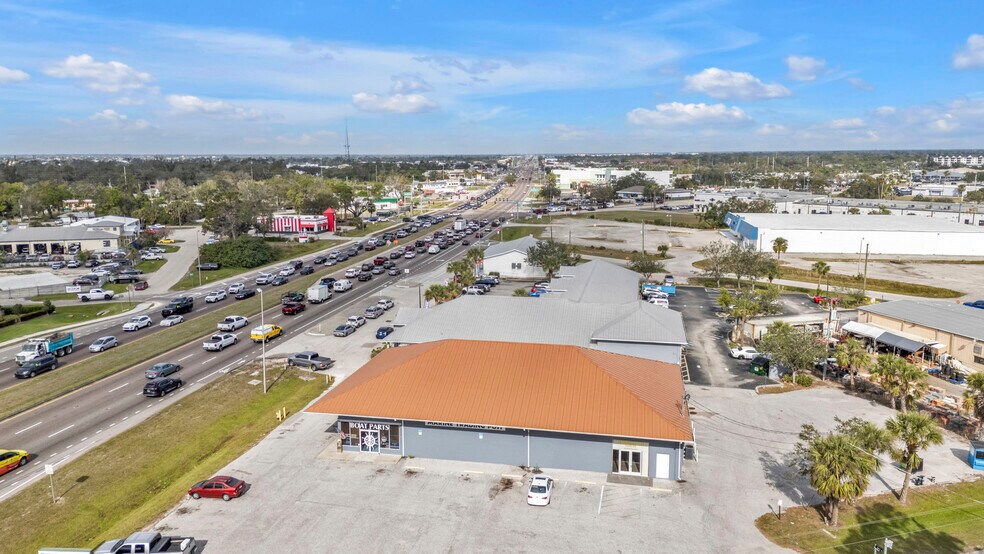 Primary Photo Of 4694 Tamiami Trl, Port Charlotte Freestanding For Lease