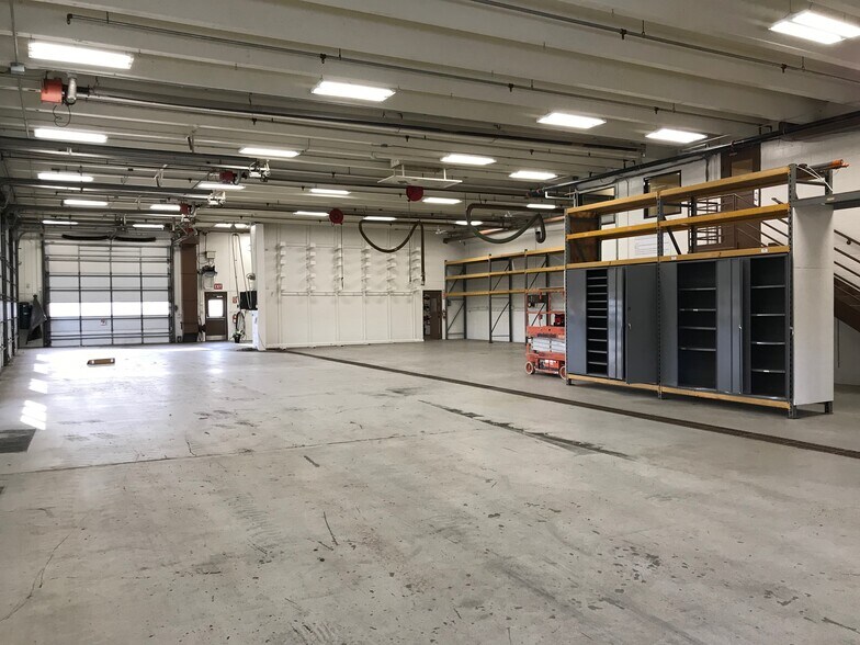 More Photos Of 1501 Johnson St NE, Minneapolis Warehouse For Sale