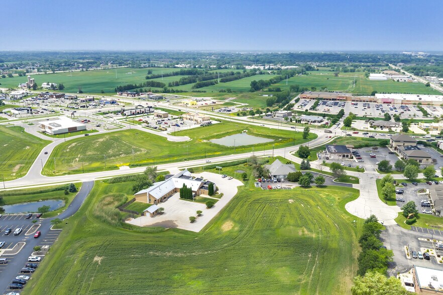 More Photos Of 2141 Lime Kiln Rd, Green Bay Medical For Sale