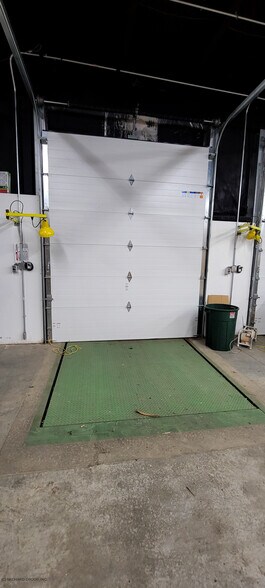 More Photos Of 1031 Appleton Rd, Menasha Industrial For Lease