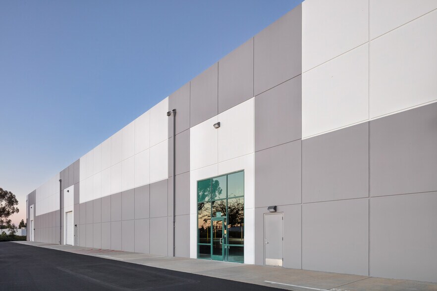 More Photos Of 2885 Loker Ave E, Carlsbad Light Manufacturing For Lease