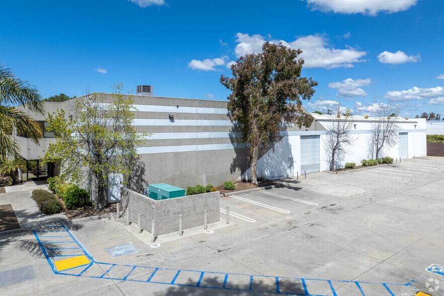 More Photos Of 2425 La Mirada Dr, Vista Manufacturing For Sale