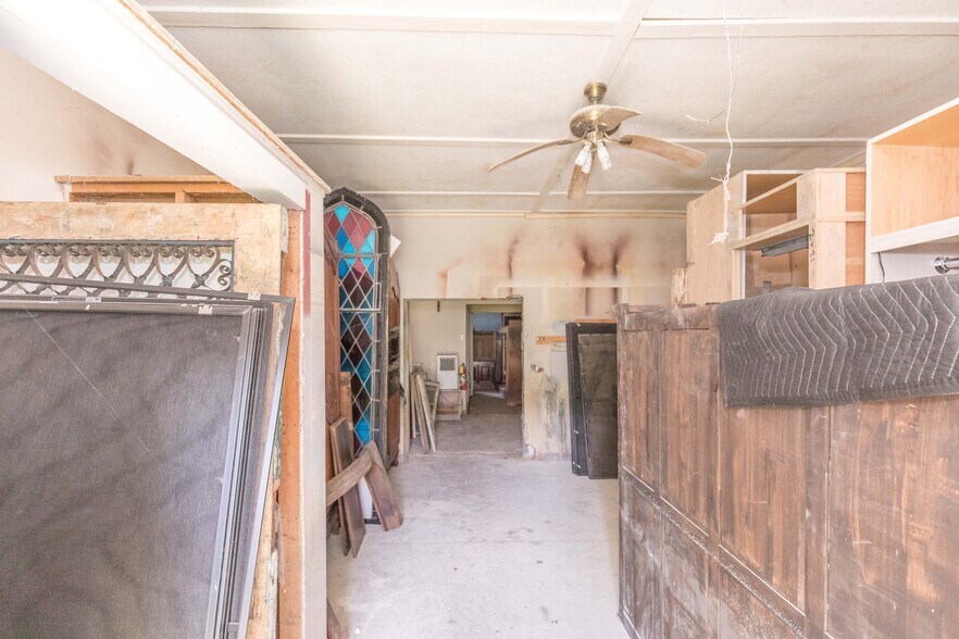 More Photos Of 1340 W Main St, Wytheville Loft Creative Space For Sale