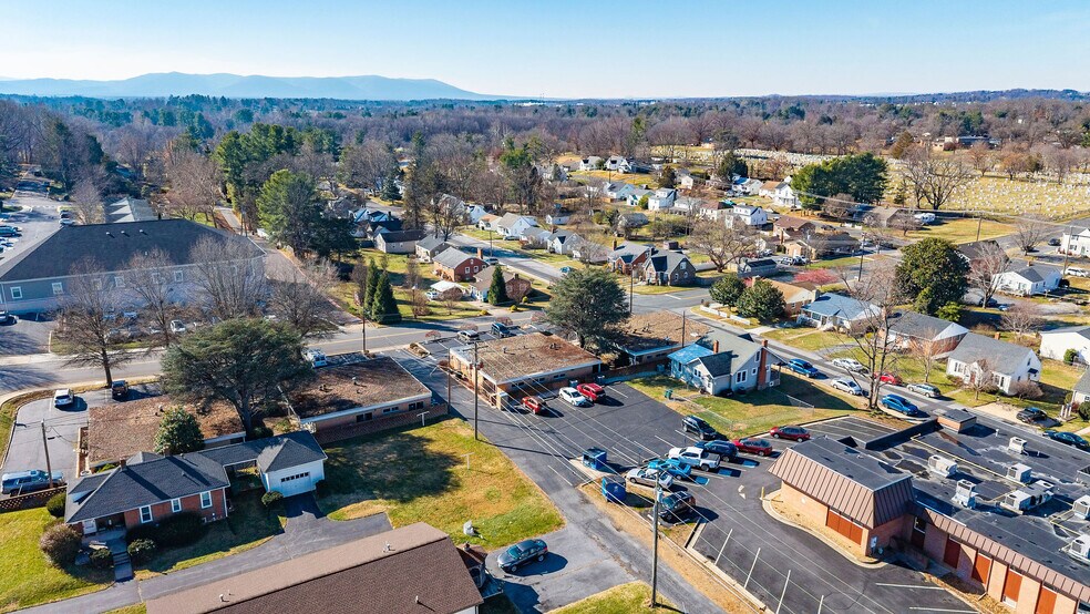 More Photos Of 1305 13th St, Waynesboro Medical For Sale