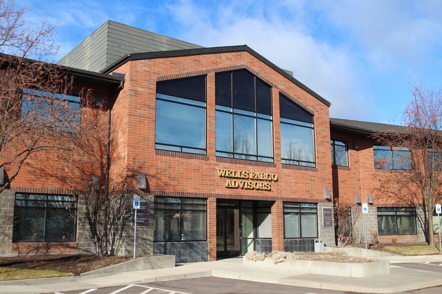 More Photos Of 320 SW Upper Terrace Dr, Bend Office For Lease