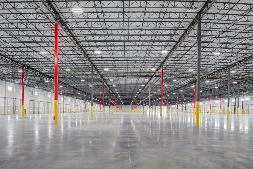 More Photos Of 601 E 10th St, Marcus Hook Distribution For Lease