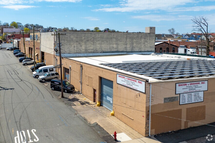 More Photos Of 34 E 25th St, Paterson Industrial For Lease