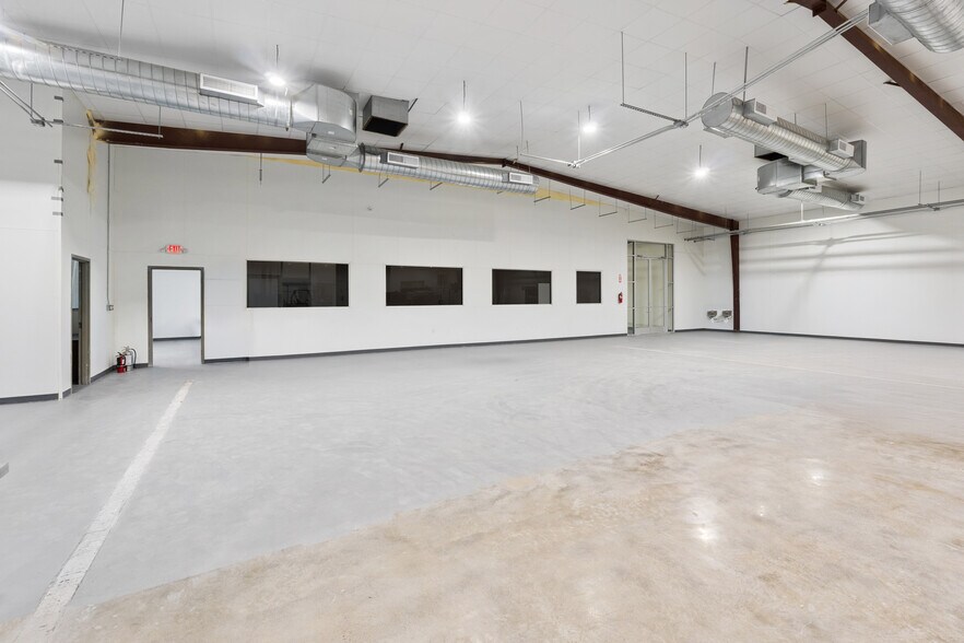 More Photos Of 4200 W Mile 3 Rd, Mission Food Processing For Sale