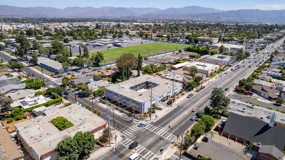 More Photos Of 13061 Vanowen St, North Hollywood Apartments For Sale