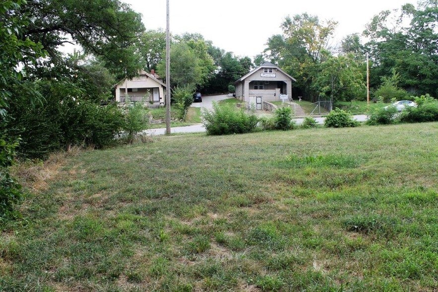 More Photos Of 5130 Prospect Ave, Kansas City Land For Lease
