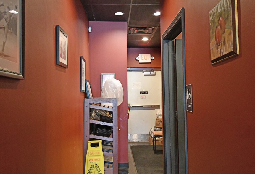 More Photos Of 5905-6055 Timber Ridge Dr, Prospect Unknown For Lease