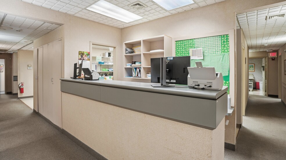 More Photos Of 123 Stewart Ave, Hicksville Medical For Sale