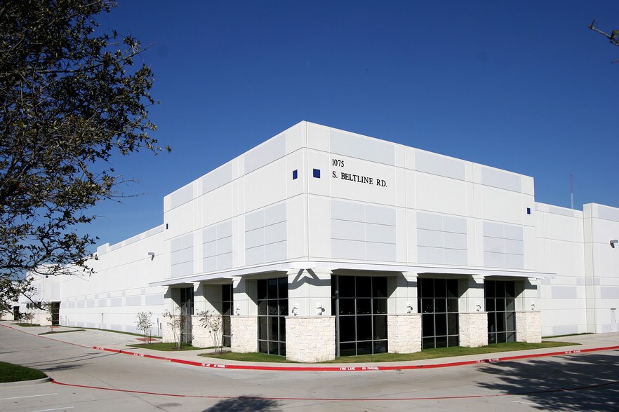 More Photos Of 1075 S Belt Line Rd, Coppell Showroom For Lease