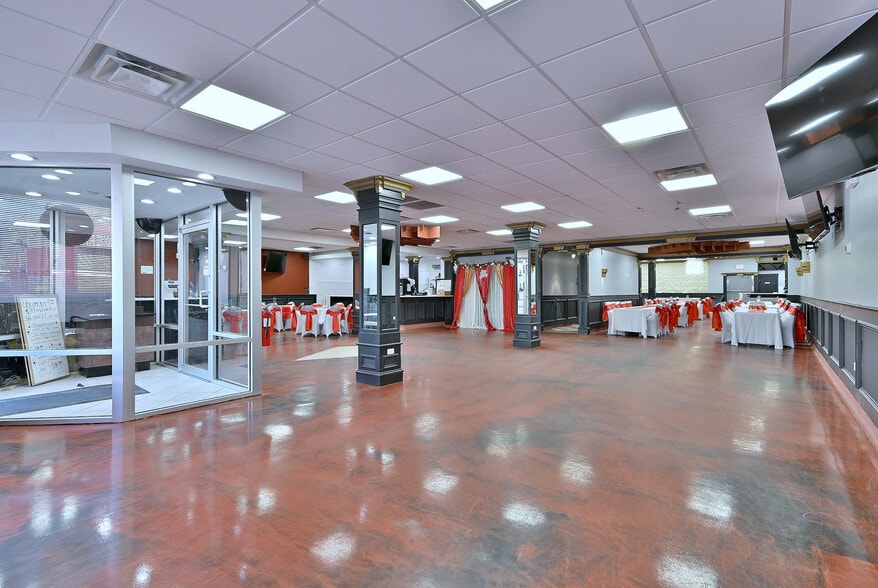 More Photos Of 5319 W Belmont Ave, Chicago General Retail For Sale