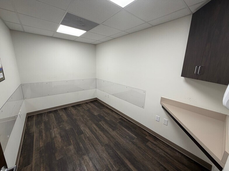 More Photos Of 200 Medical Care Way, Dothan Medical For Lease
