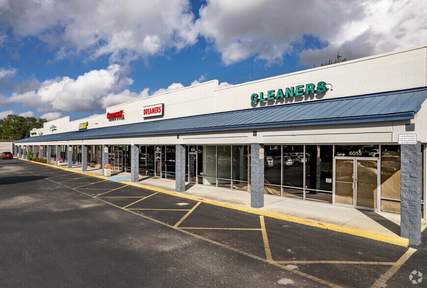 More Photos Of 6015-6055 26th St W, Bradenton Unknown For Lease