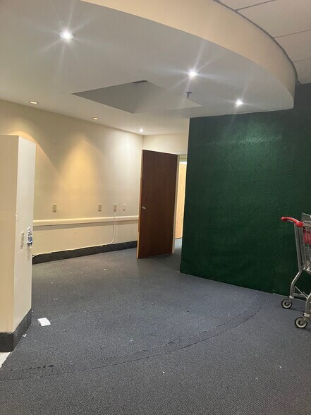 More Photos Of 15600 SW 288th St, Homestead Medical For Lease