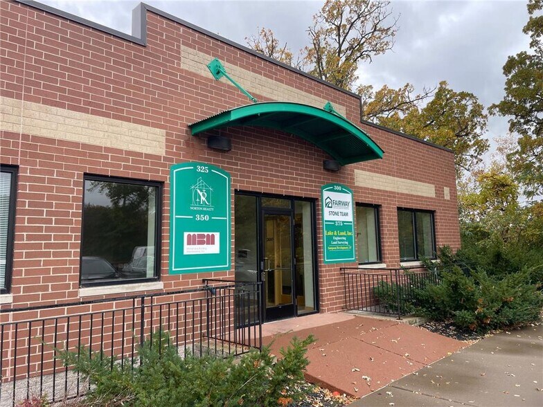 More Photos Of 1200 Centre Pointe Curv, Mendota Heights Office For Lease