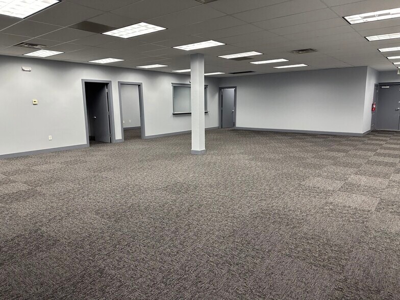 More Photos Of 120 E 13065 S, Draper Office Residential For Lease