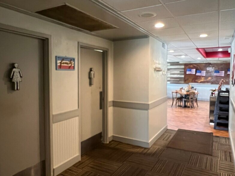 More Photos Of 841 Ridgewood Ave, Daytona Beach Restaurant For Sale