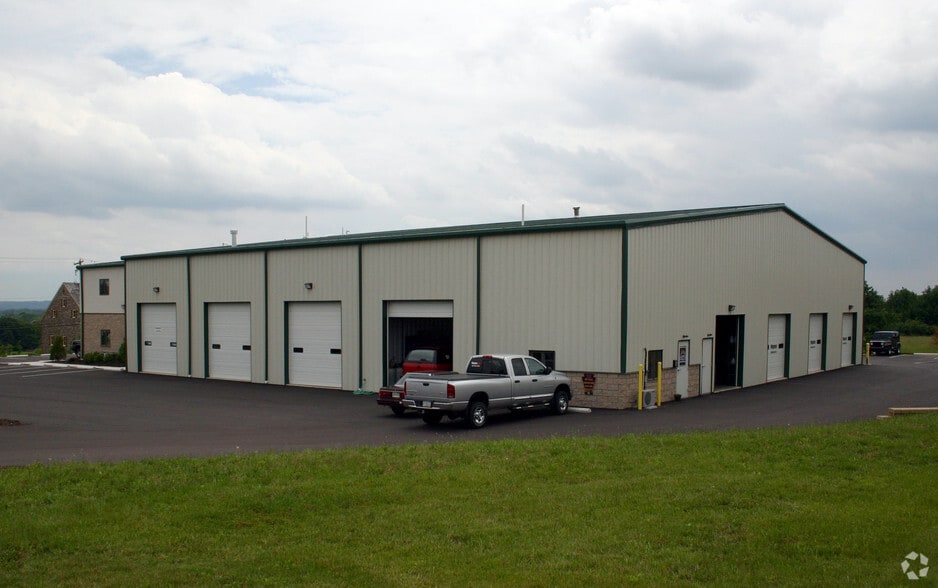 More Photos Of 4440 Township Line Rd, Harleysville Light Manufacturing For Lease