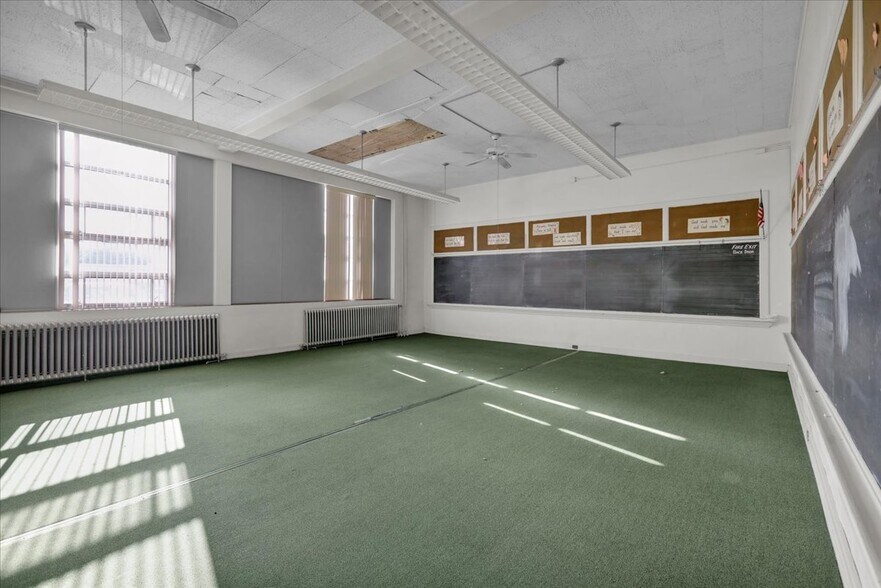 More Photos Of 301 Heffner St, Minersville Specialty For Sale