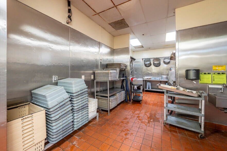 More Photos Of 429 S Palm Ave, Alhambra Food Processing For Sale