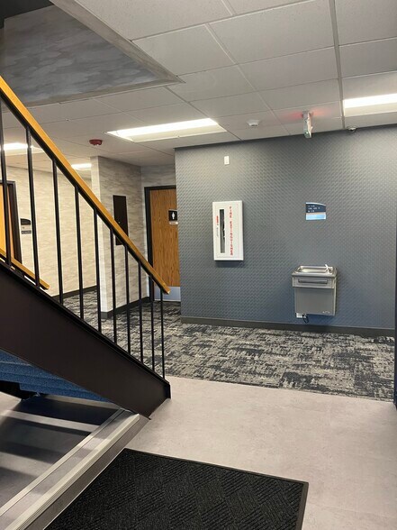 More Photos Of 12940 Harriet Ave S, Burnsville Medical For Lease