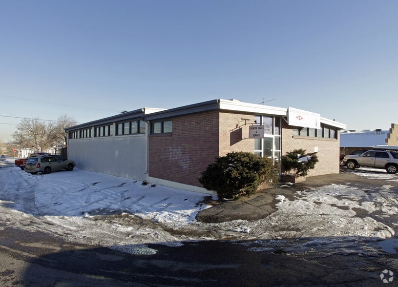 More Photos Of 4160 Fox St, Denver Warehouse For Sale