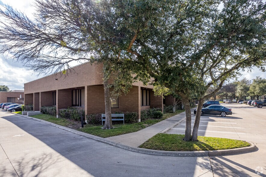 More Photos Of 2100 N Greenville Ave, Richardson Coworking Space