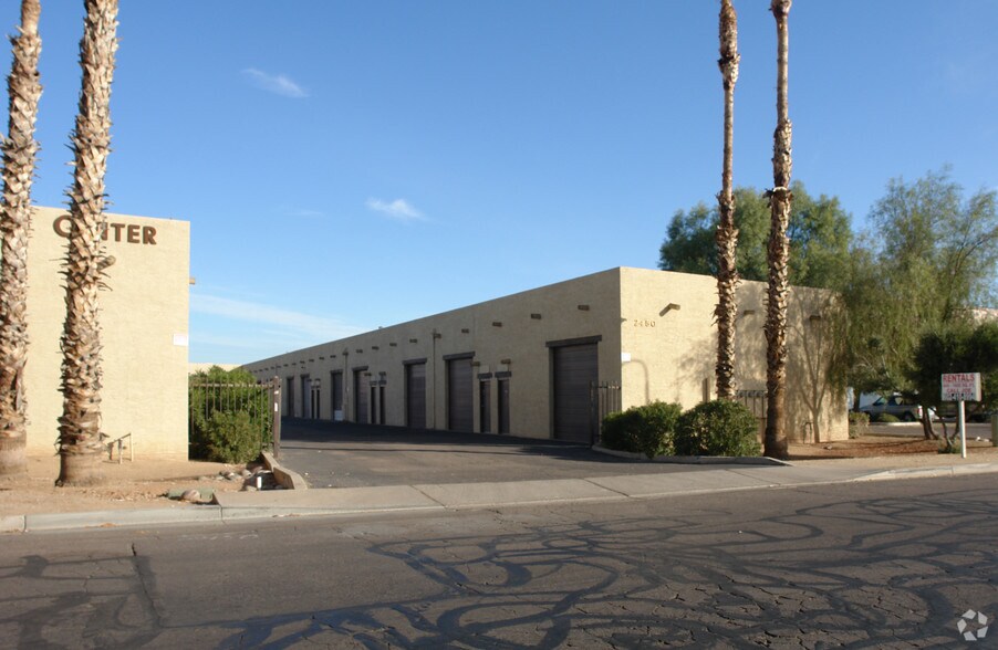 More Photos Of 2450 E Chambers St, Phoenix Warehouse For Lease