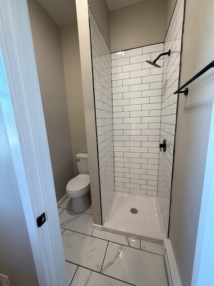 More Photos Of 44 Main St, Dallas Storefront Retail Residential For Sale