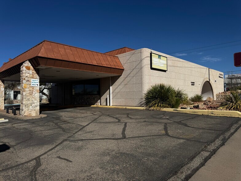 More Photos Of 299 Shadow Mountain Dr, El Paso Medical For Sale