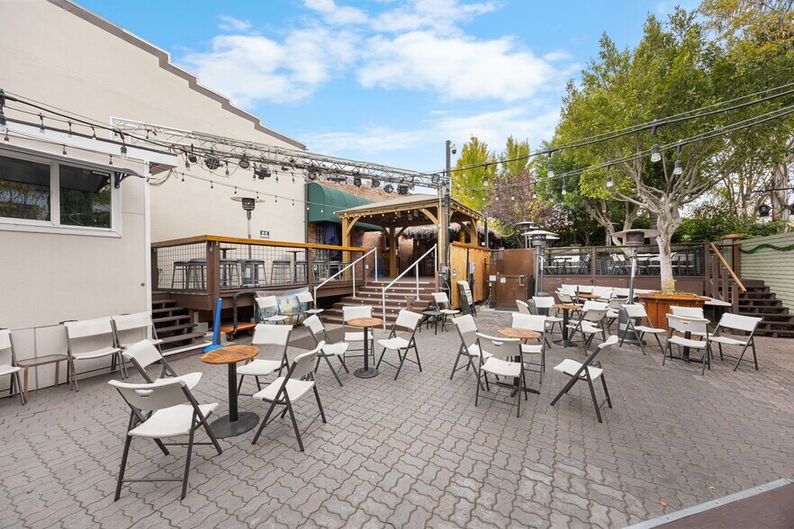 More Photos Of 22519-22521 Main, Hayward Storefront Retail Office For Sale