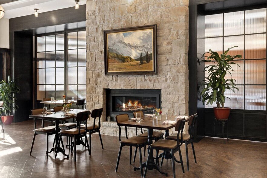 More Photos Of 185 N Lena St, Ridgway General Retail For Lease