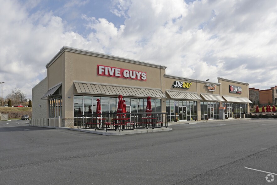 More Photos Of E Stone Dr, Kingsport Unknown For Lease