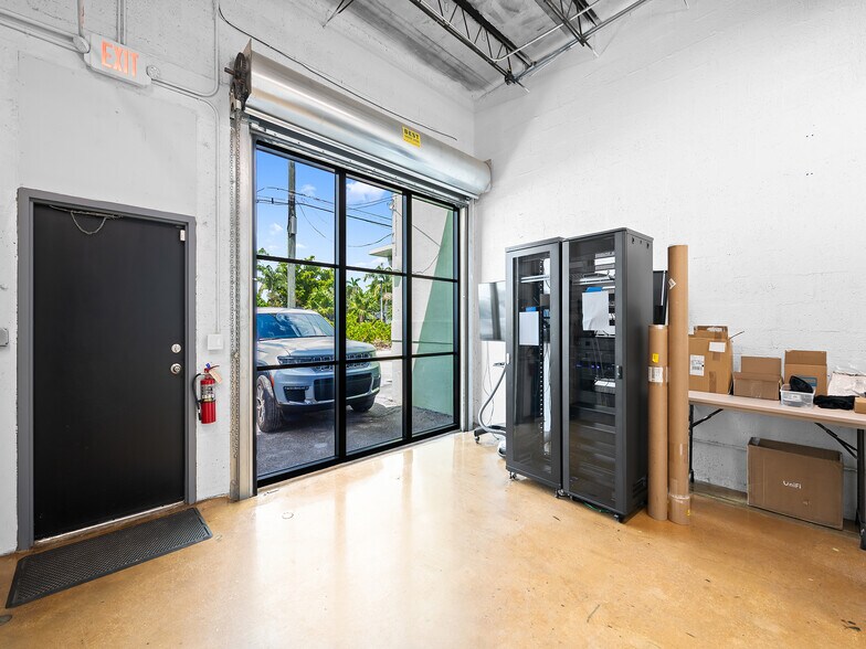 More Photos Of 719-721 NE 2nd Ave, Fort Lauderdale Office For Sale