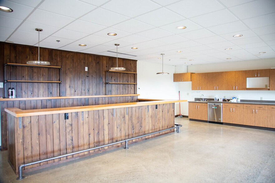 More Photos Of 209 SW Oak St, Portland Office For Lease