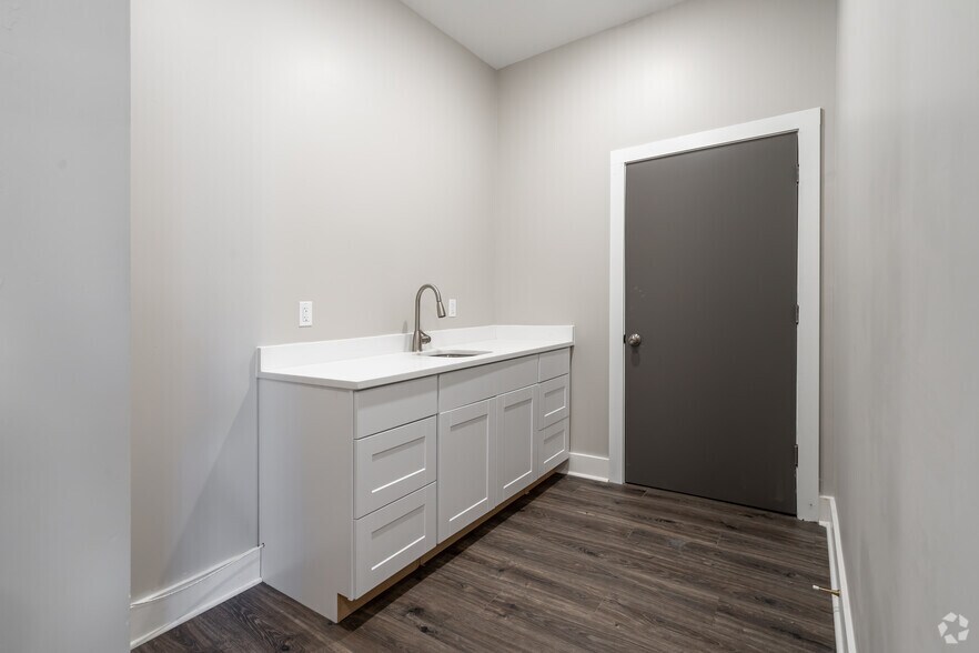 More Photos Of 11700 Atlantis Pl, Alpharetta Office For Lease