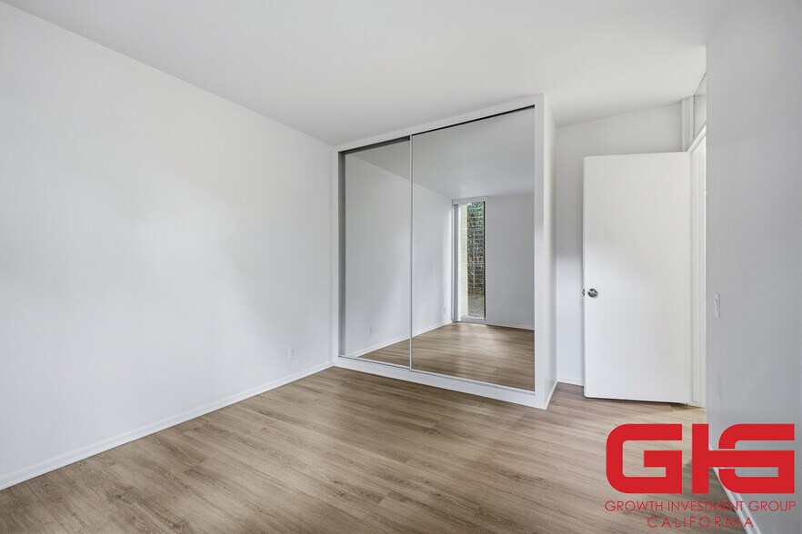 More Photos Of 570 N Madison Ave, Pasadena Apartments For Sale