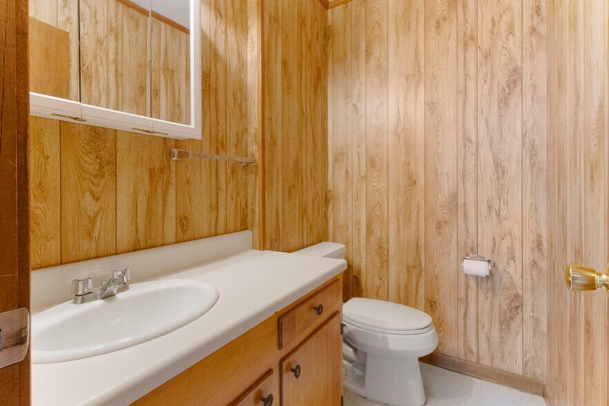 More Photos Of 1308 Balboa Ave, Panama City Office For Sale