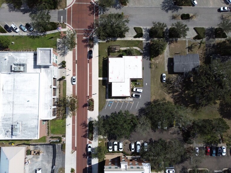 More Photos Of 609 W Montrose St, Clermont Office For Sale