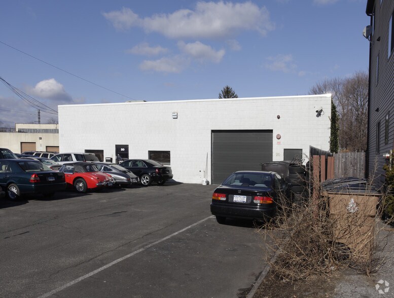 More Photos Of 20 Crescent St, Stamford Warehouse For Sale