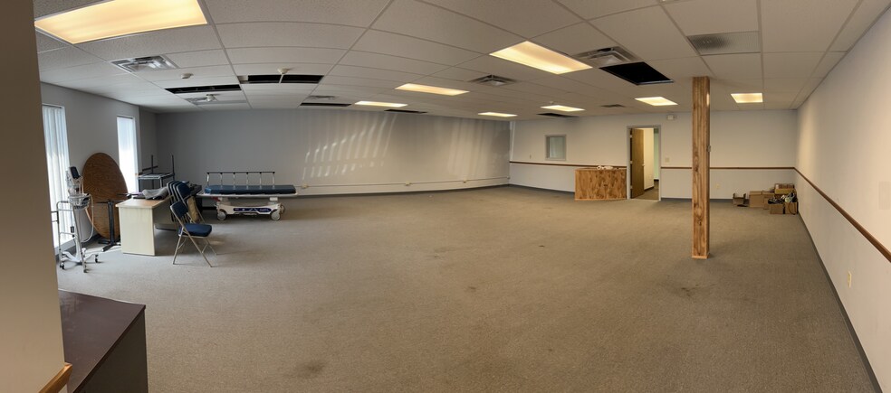 More Photos Of 7453 Morgan Rd, Liverpool Healthcare For Lease