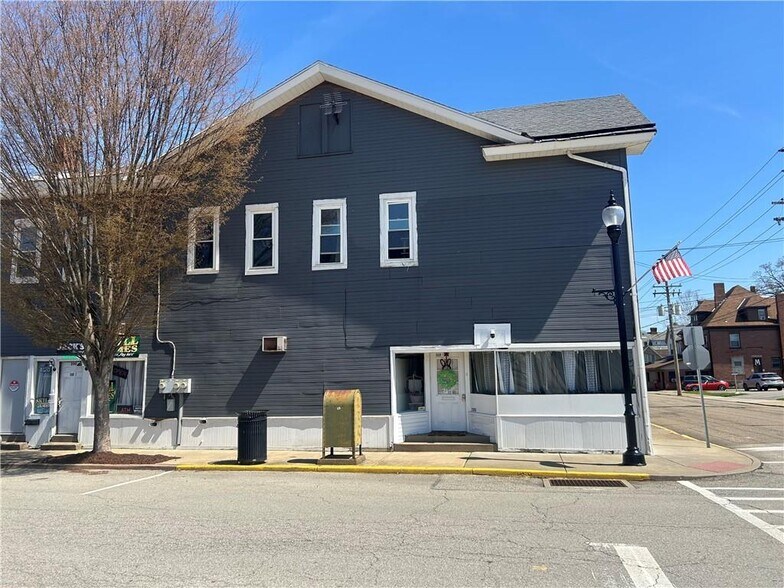 Primary Photo Of 403 E 2nd Ave, Tarentum Flex For Sale