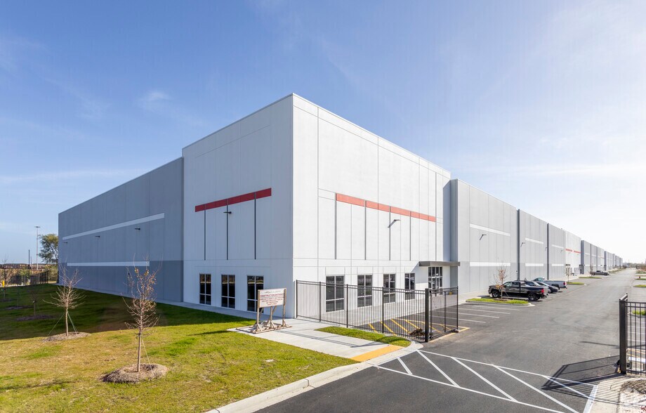 More Photos Of 4501 Curtis Ave, Baltimore Unknown For Lease