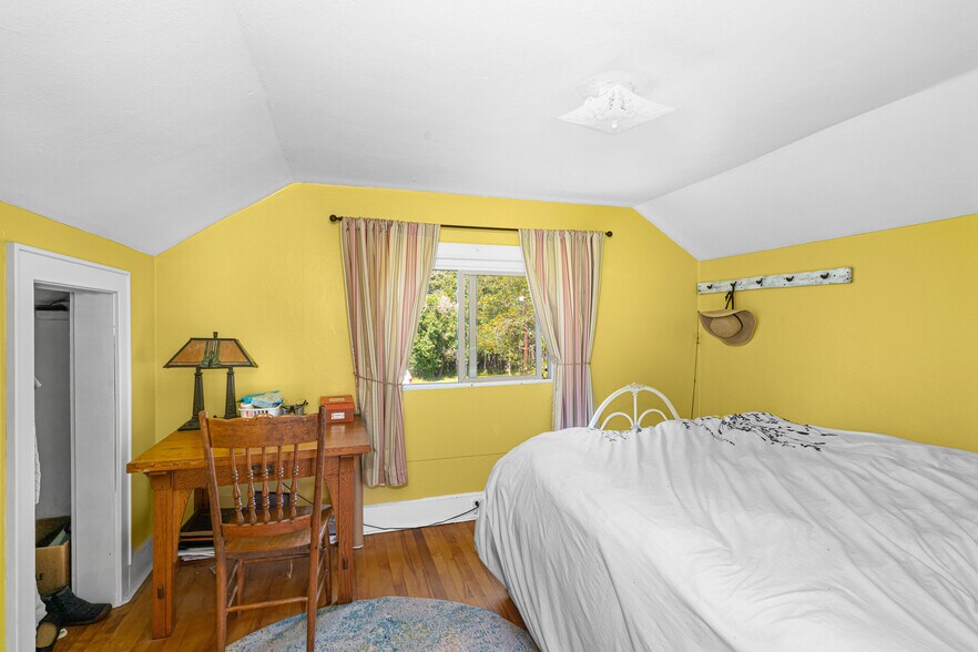 More Photos Of 60445 E Summit Rd W, Ashland Lodge Meeting Hall For Sale