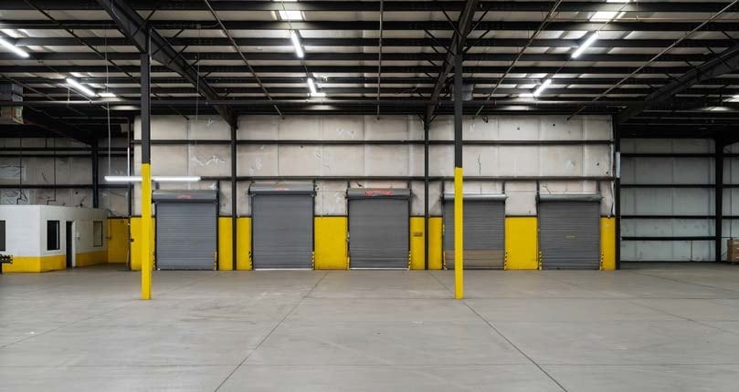 More Photos Of 6270 S Country Club Rd, Tucson Manufacturing For Sale