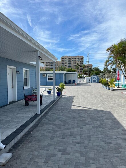 More Photos Of 602 Poinsettia Ave, Clearwater Beach Hotel For Sale